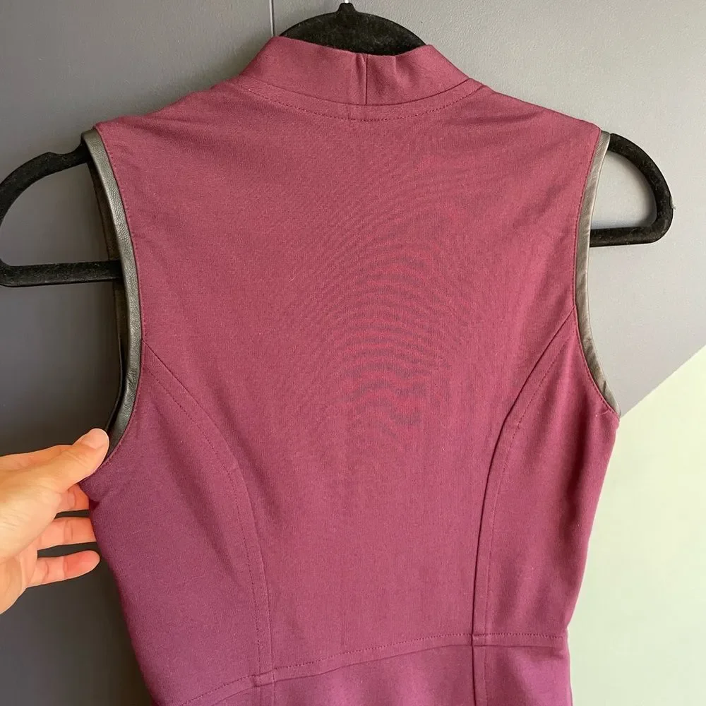 Yigal Azrouël $950 Burgundy Jersey Front Zip Dress w/ Leather Accents, Sz 4, EUC